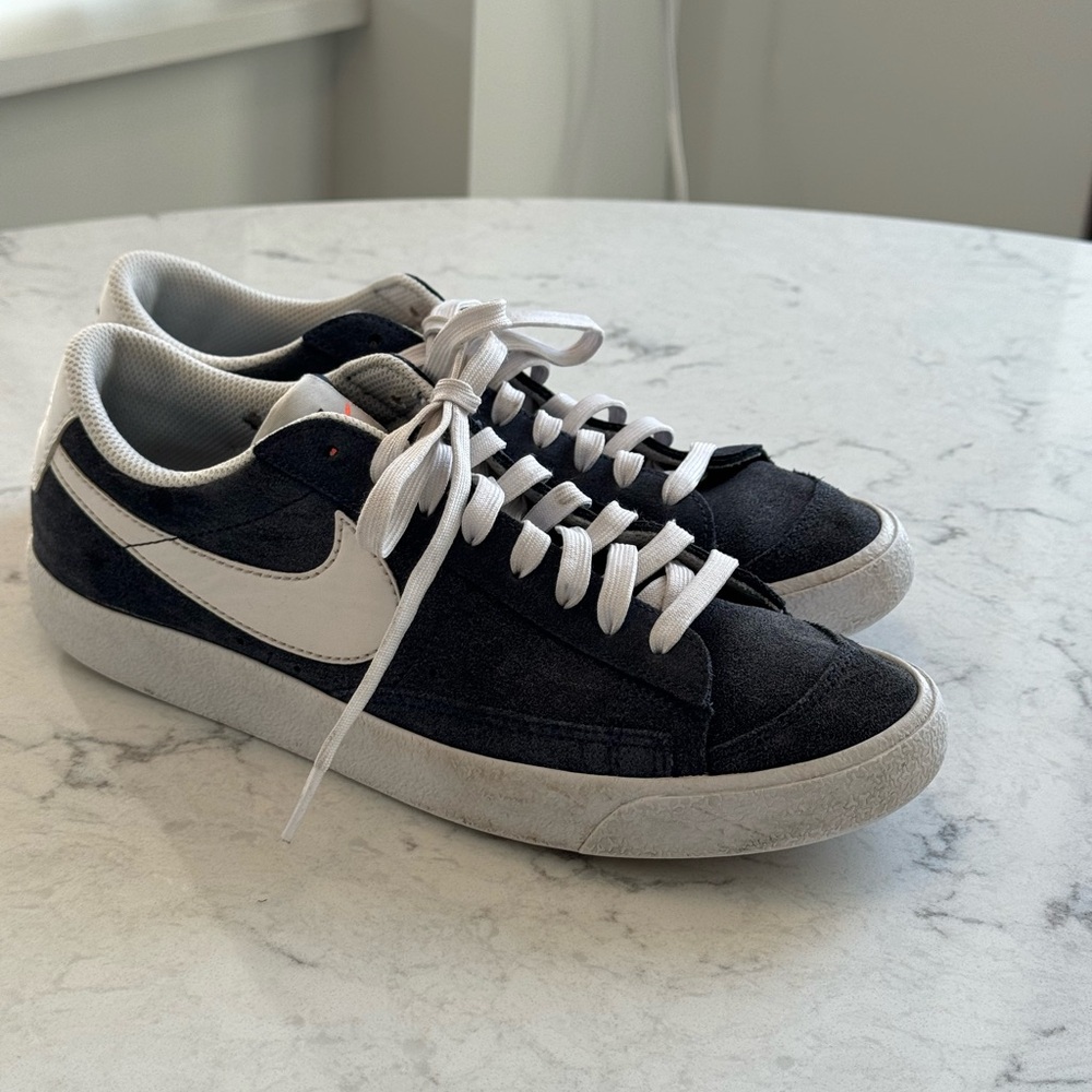 Nike Blazer Low '77 Suede Big Kids' Shoes	
Size 7Y